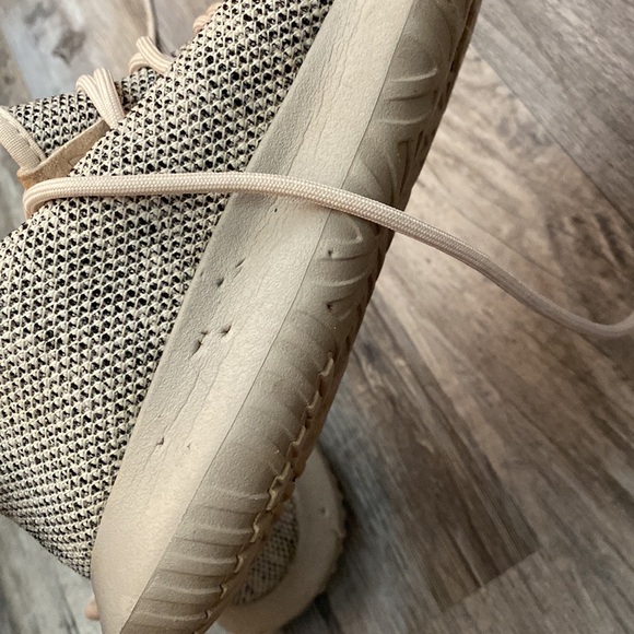 adidas Originals Tubular Shadow Running Shoe /Brown, 6 M US Big Kid - Picture 4 of 5